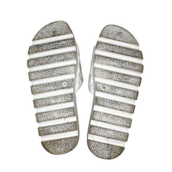 Quilted White Platform Slide Sandals Size 10 With Textured Sole By Wild Pair - Picture 6 of 6